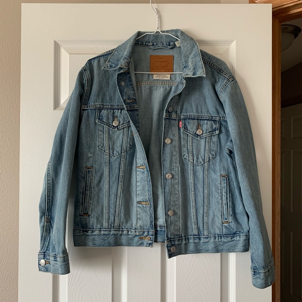 Levi’s Authentic Denim Jacket — only worn once!